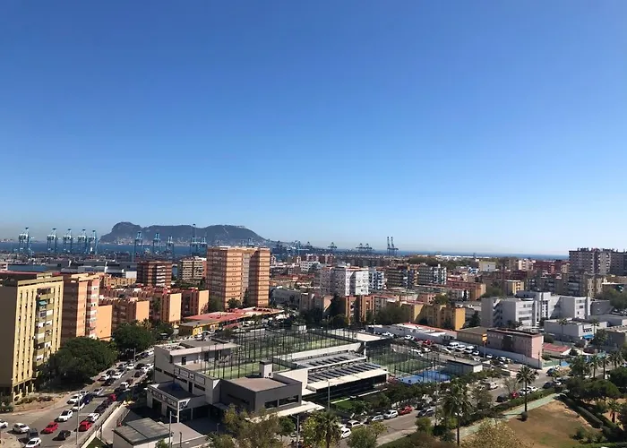 Piso Semicentrico Con Vistas A La Bahia De Algeciras