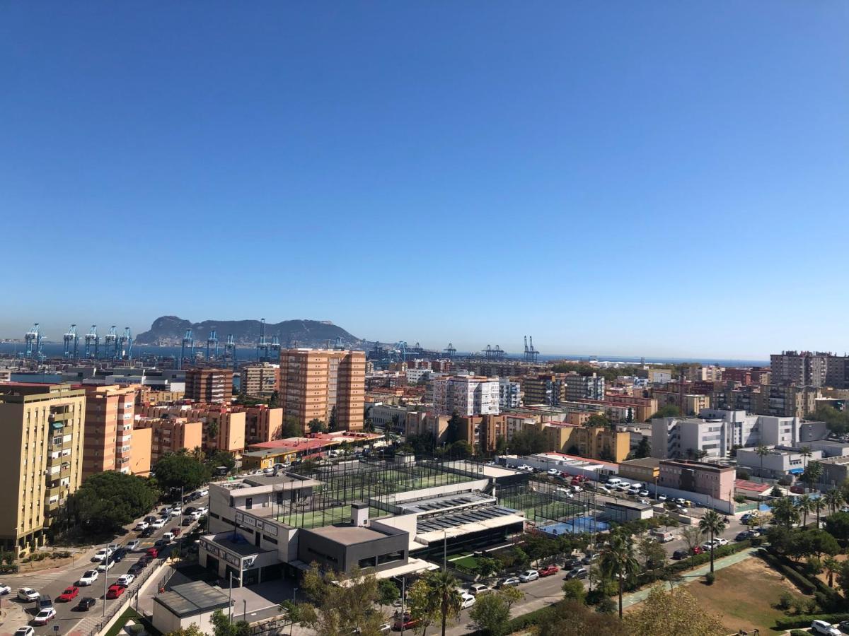 Piso Semicentrico Con Vistas A La Bahía De *